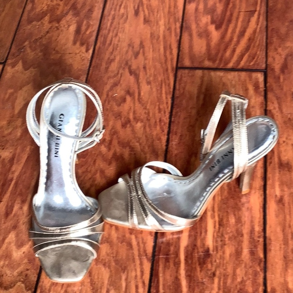 Gianni Bini Gold and Heels